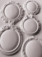 Vintage Brooches - IOD Moulds - 6 x 10